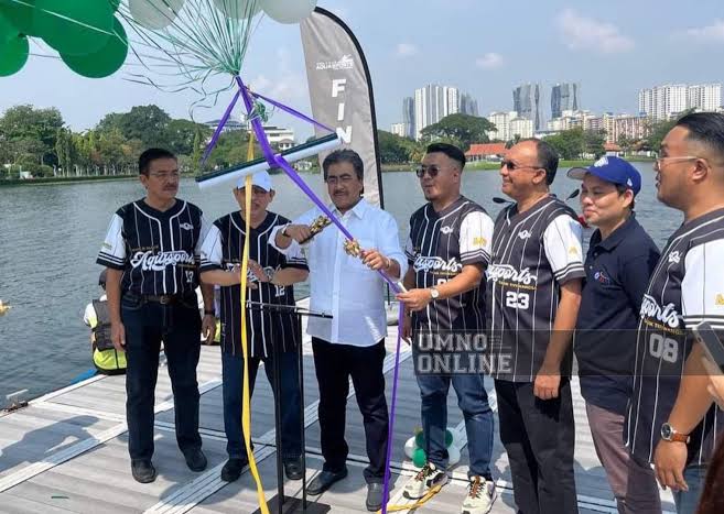 Official Opening Ceremony of White & Black Aquasports covered by UMNO Online